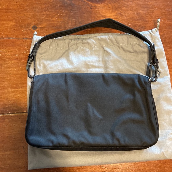 Carolee Black Bag with Dust Cover - Picture 3 of 12